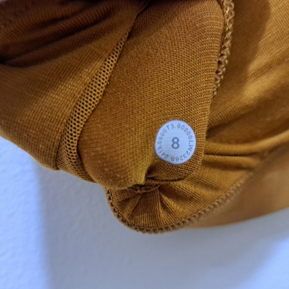 Lululemon gym bra - Picture 5 of 5